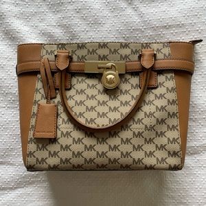 Michael Kors Hamilton Traveler Crossbody